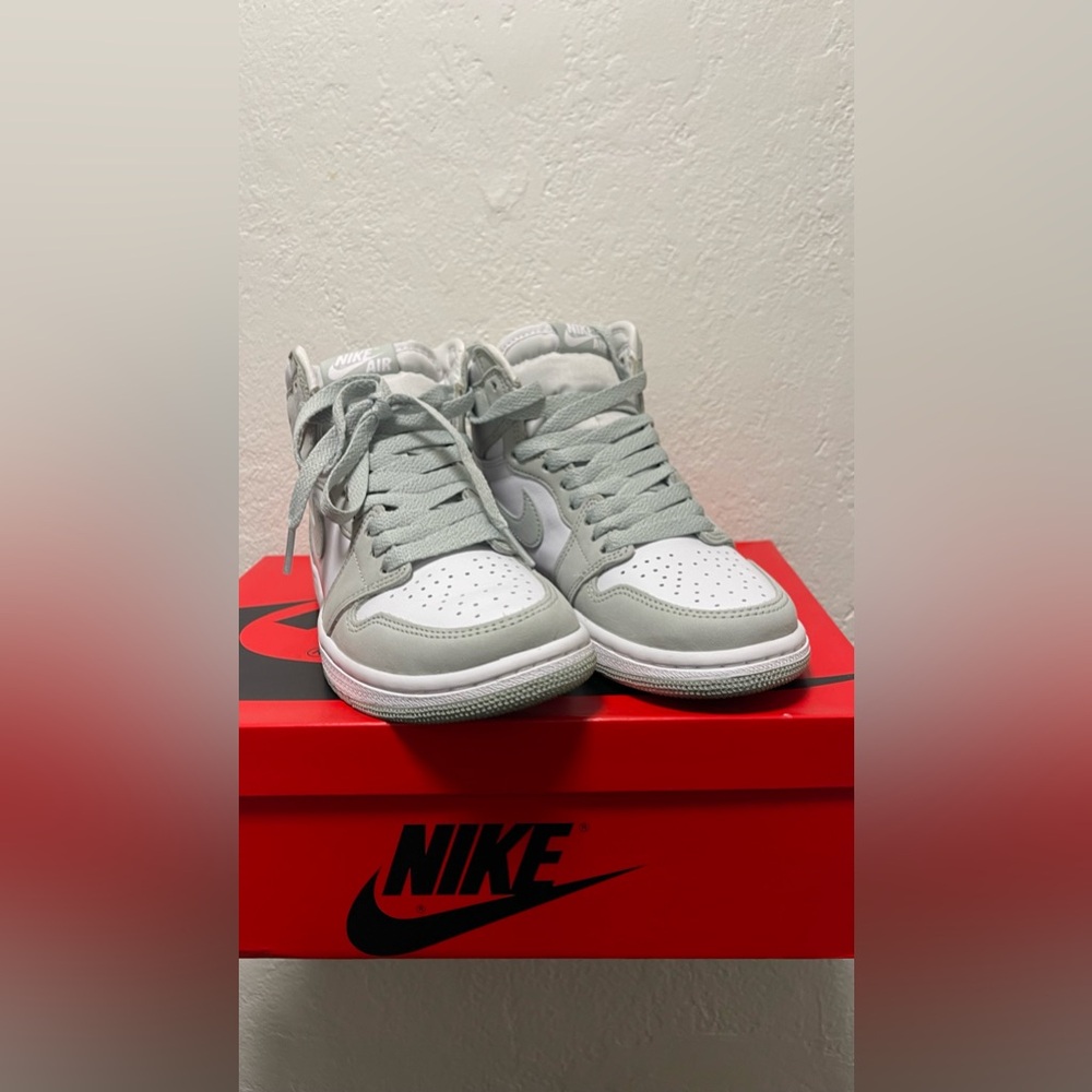 WMNS AIR JORDAN 1s high oj seafoam